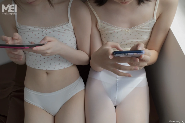 森萝财团《小满-小高-百合-R17》主题写真：89张全套美图