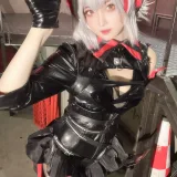 山崎怜Rei《明日方舟 W愚夜密函》主题写真：33张全套美图