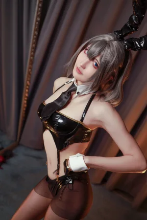 山崎怜Rei《碧蓝航线 华盛顿兔女郎》主题写真：45张全套美图