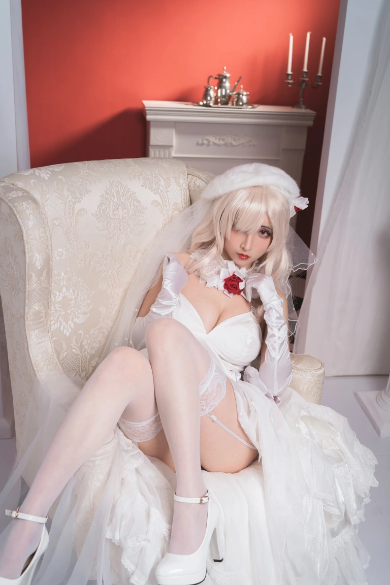 rioko凉凉子《G36c花嫁》主题写真：25张全套美图
