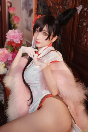 rioko凉凉子《爱宕旗袍》主题写真：20张全套美图