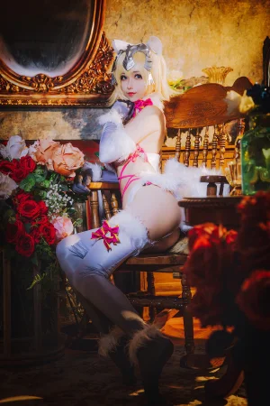 rioko凉凉子《白贞》主题写真：16张全套美图
