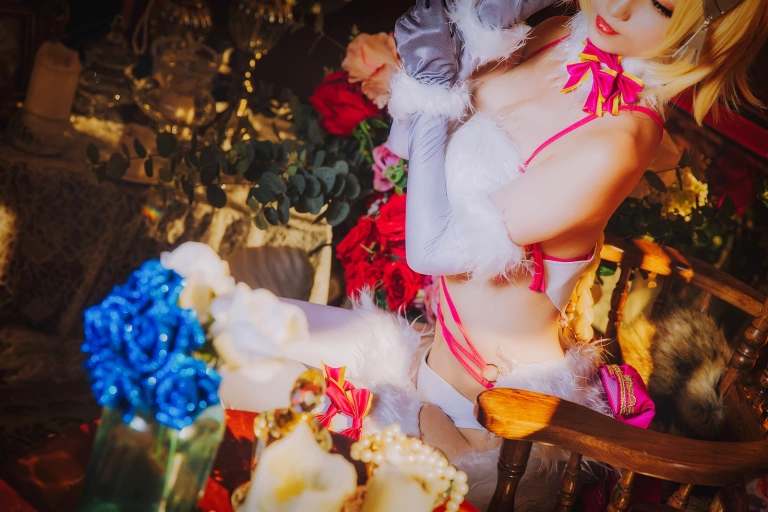rioko凉凉子《白贞》主题写真：16张全套美图