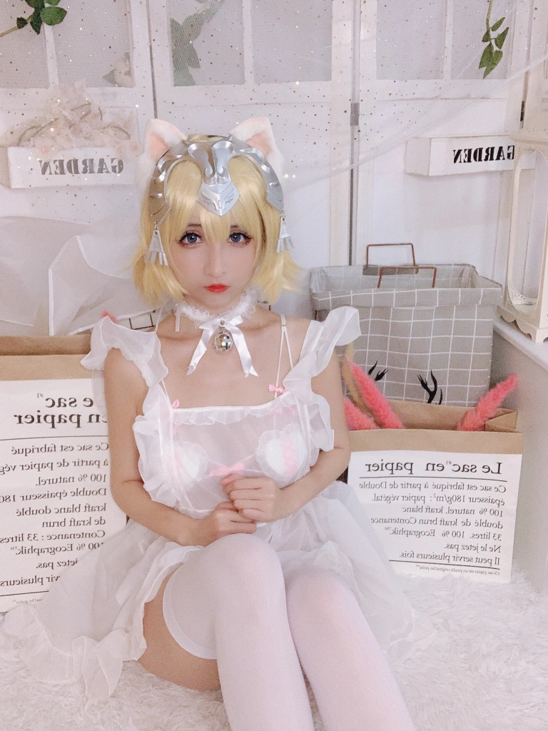 rioko凉凉子《白贞德女仆》主题写真：17张全套美图