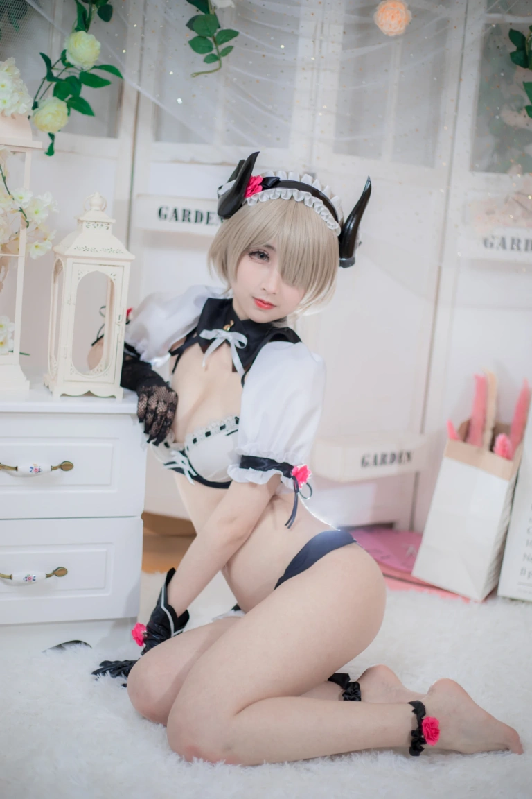 rioko凉凉子《丽塔内衣》主题写真：10张全套美图