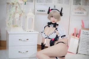 rioko凉凉子《丽塔内衣》主题写真：10张全套美图