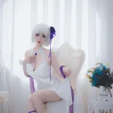 rioko凉凉子《天狼星》主题写真：10张全套美图