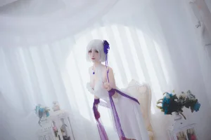 rioko凉凉子《天狼星》主题写真：10张全套美图
