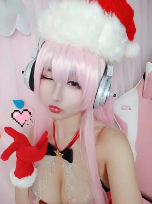 rioko凉凉子《索尼子》主题写真：14张全套美图