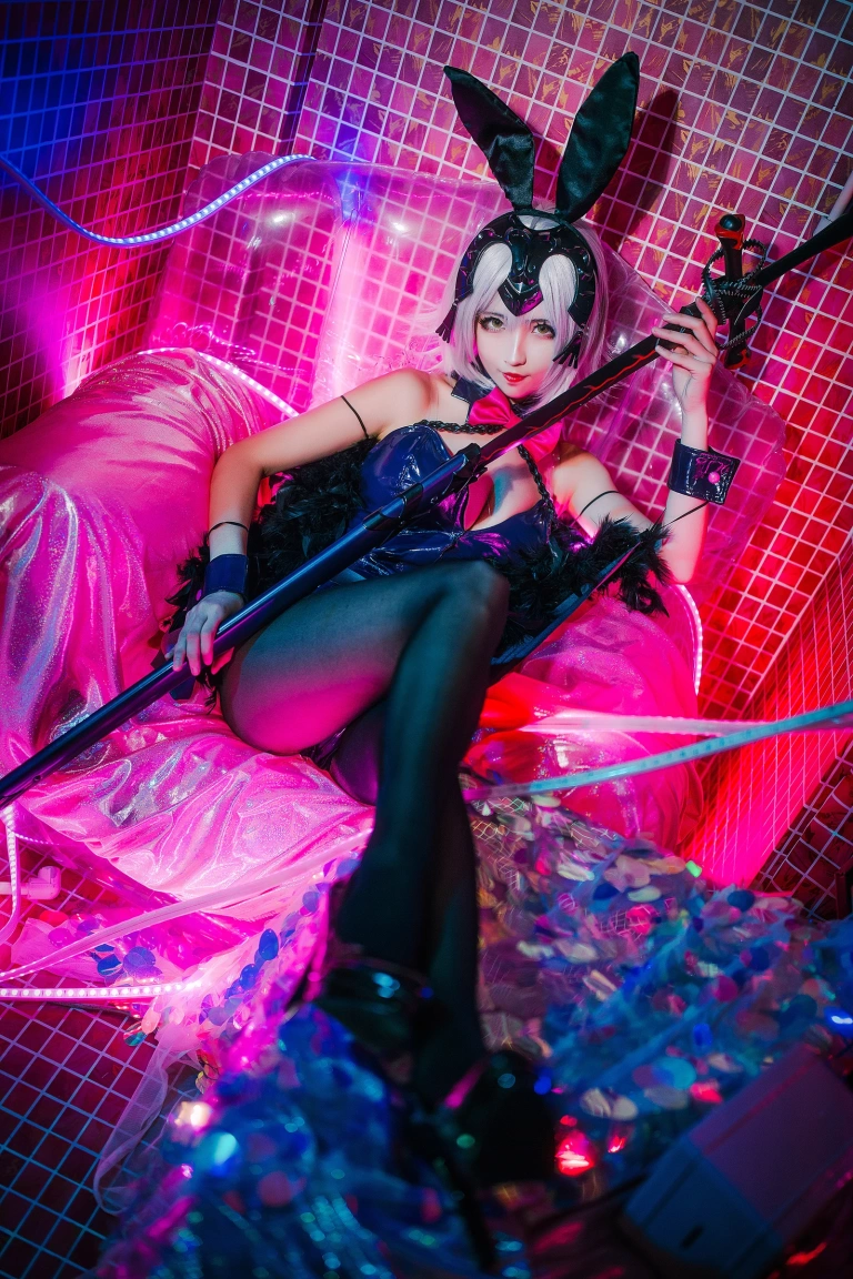 rioko凉凉子《兔女郎》主题写真：13张全套美图