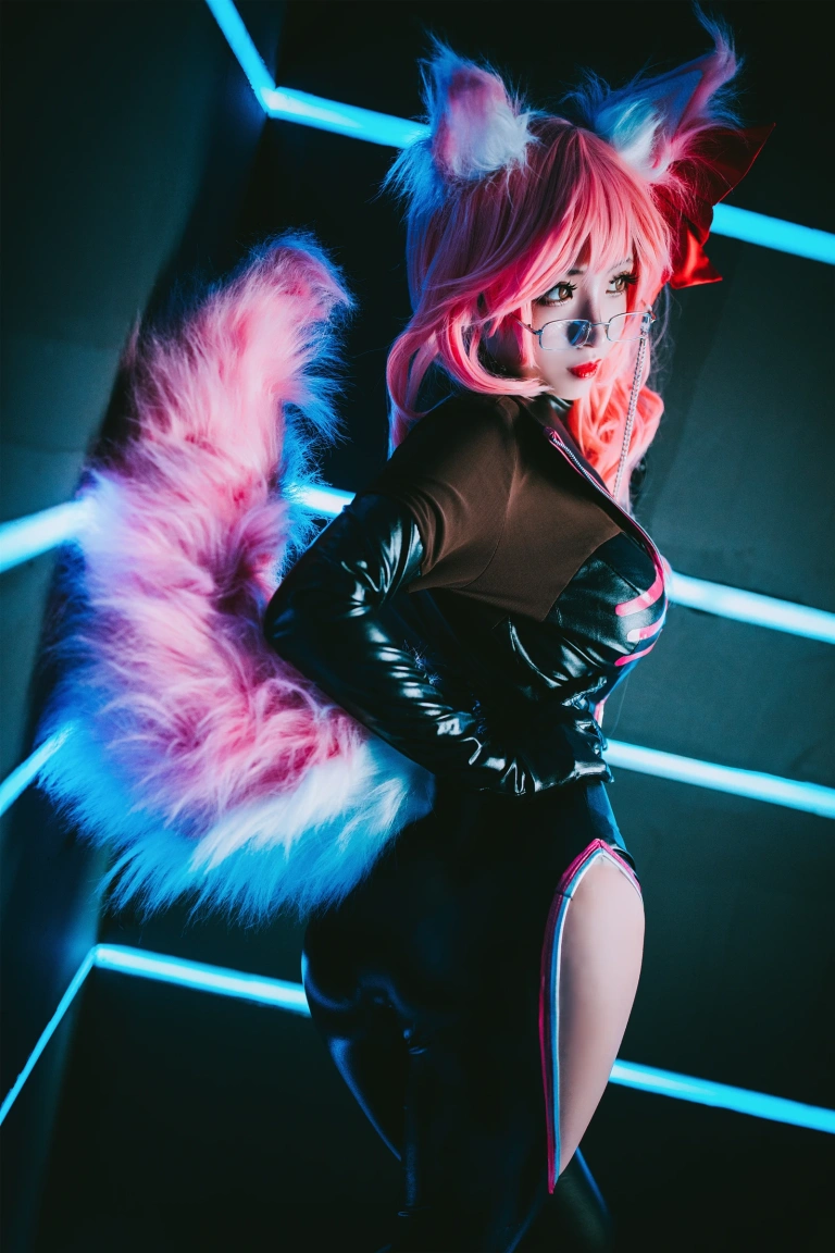 rioko凉凉子《玉藻前》主题写真：20张全套美图