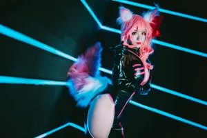 rioko凉凉子《玉藻前》主题写真：20张全套美图