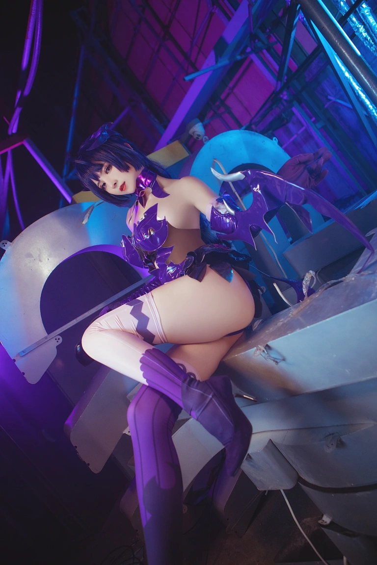 rioko凉凉子《魅魔芽衣》主题写真：22张全套美图