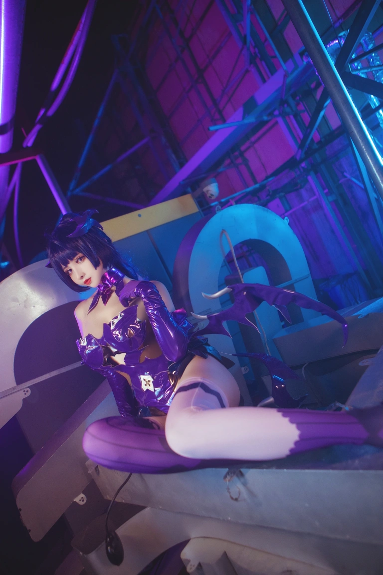 rioko凉凉子《魅魔芽衣》主题写真：22张全套美图