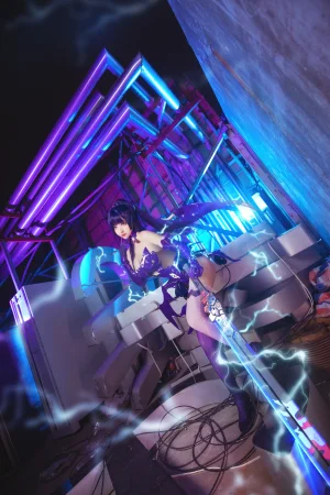 rioko凉凉子《魅魔芽衣》主题写真：22张全套美图