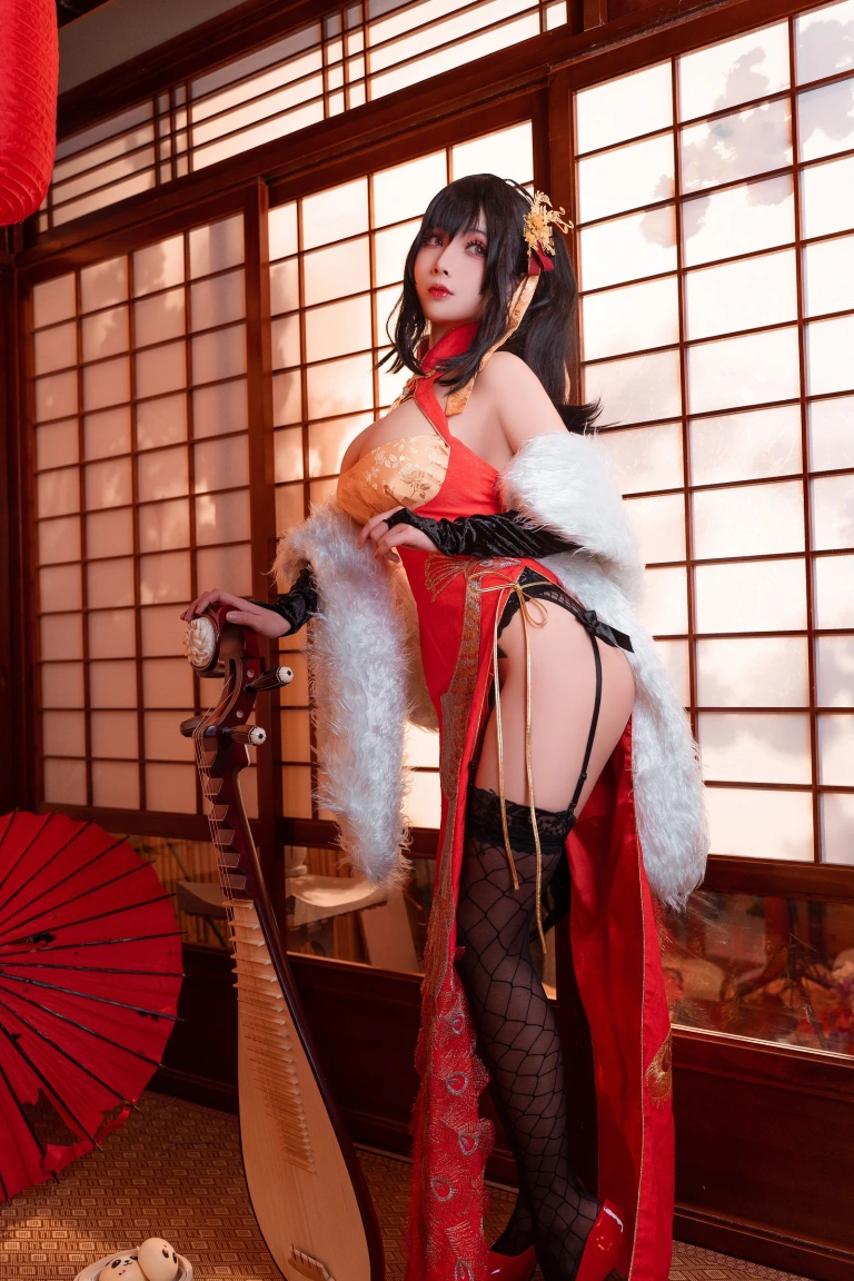 rioko凉凉子《旗袍大凤》主题写真：20张全套美图