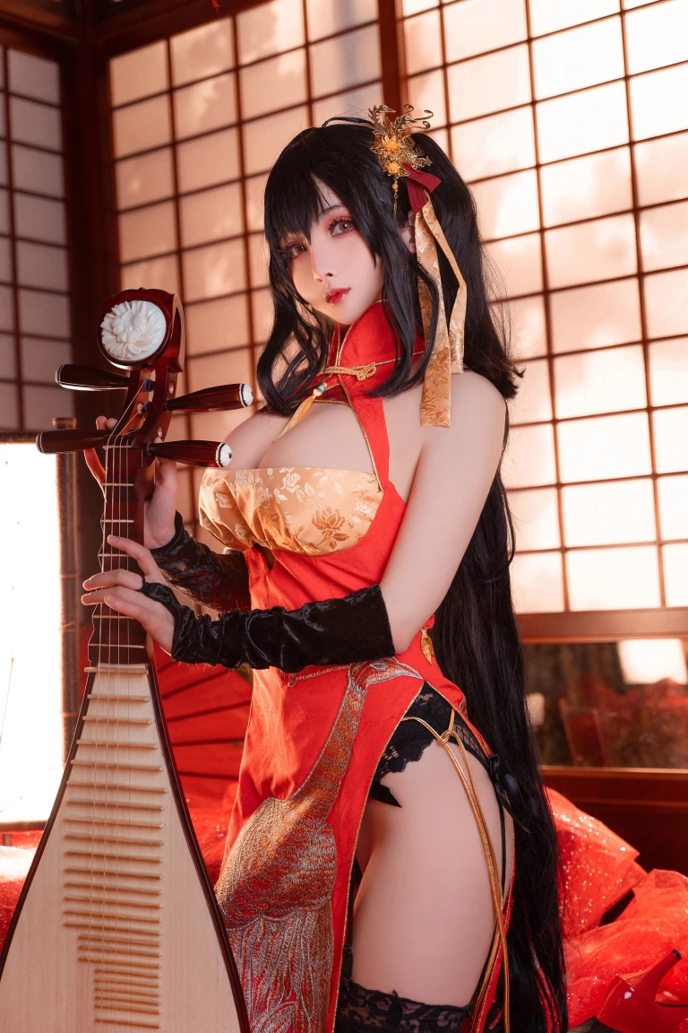 rioko凉凉子《旗袍大凤》主题写真：20张全套美图