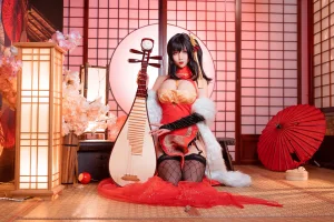 rioko凉凉子《旗袍大凤》主题写真：20张全套美图