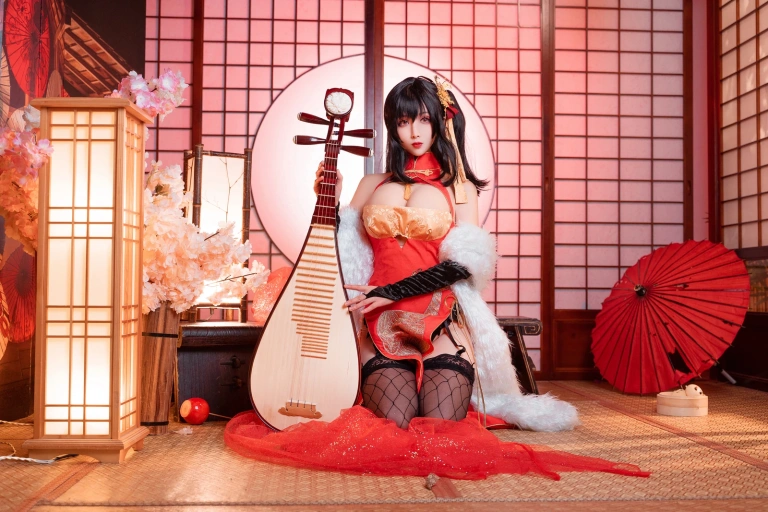 rioko凉凉子《旗袍大凤》主题写真：20张全套美图