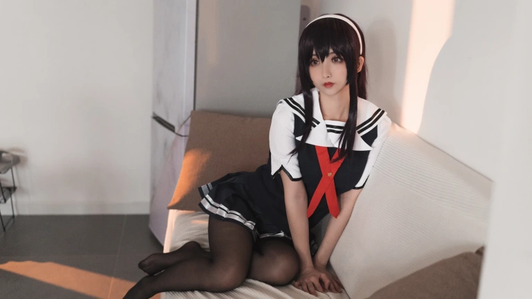 rioko凉凉子《学姐》主题写真：40张全套美图，含4个视频