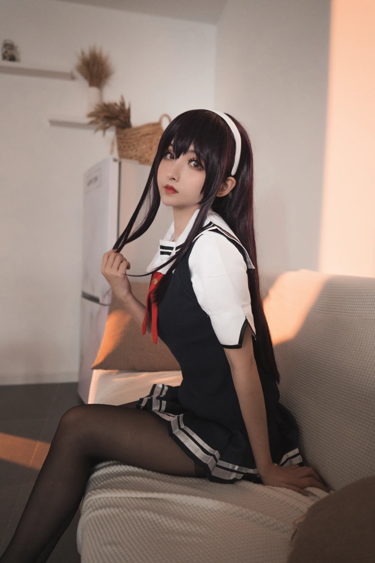 rioko凉凉子《学姐》主题写真：40张全套美图，含4个视频
