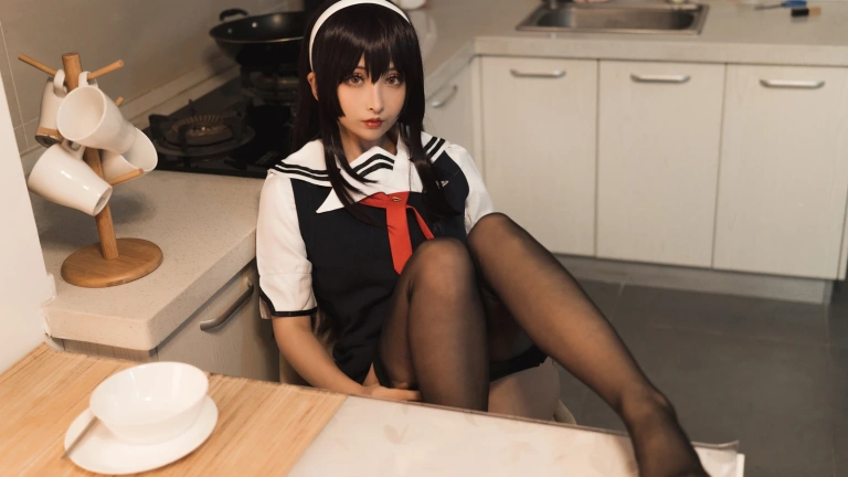 rioko凉凉子《学姐》主题写真：40张全套美图，含4个视频