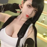rioko凉凉子《蒂法自拍》主题写真：19张全套美图