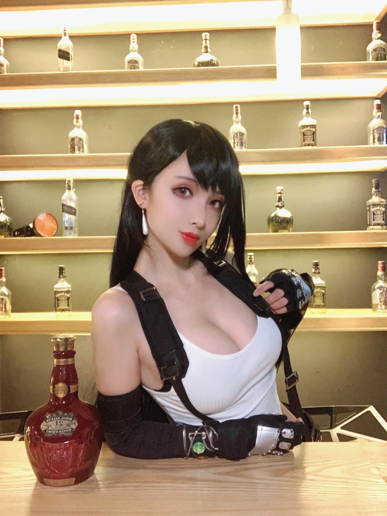 rioko凉凉子《蒂法自拍》主题写真：19张全套美图