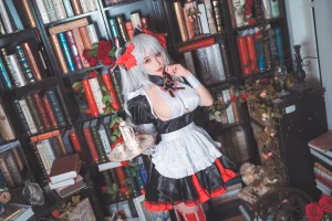 rioko凉凉子《欧根女仆》主题写真：29张全套美图