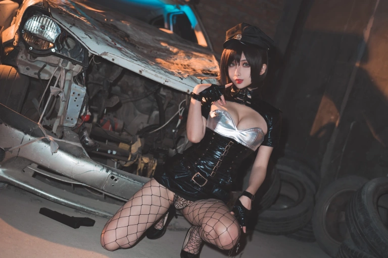 rioko凉凉子《实习警察》主题写真：20张全套美图