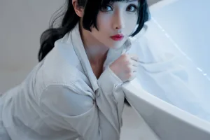 rioko凉凉子《男友衬衣》主题写真：25张全套美图