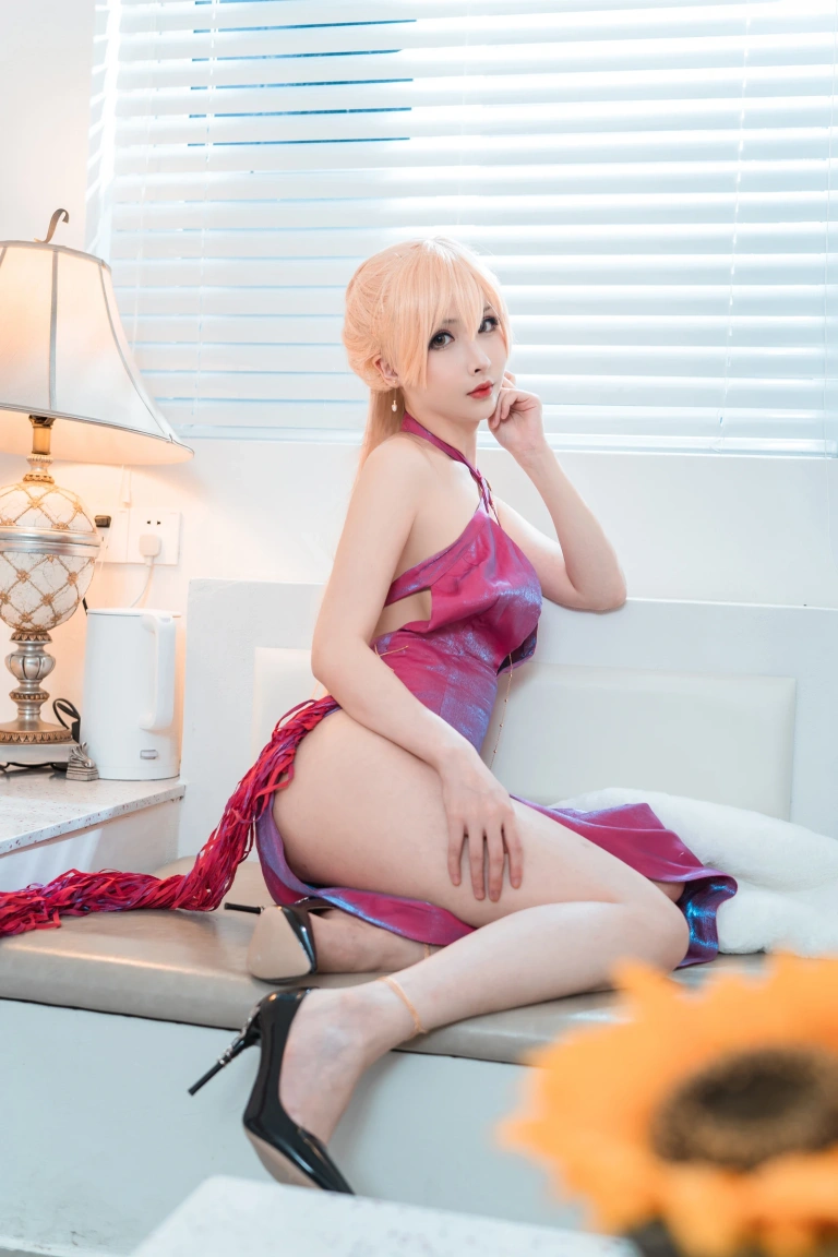 rioko凉凉子《OTS-14礼服》主题写真：25张全套美图，含1个视频