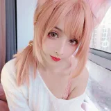 rioko凉凉子《家中的人妻狐》主题写真：20张全套美图，含2个视频
