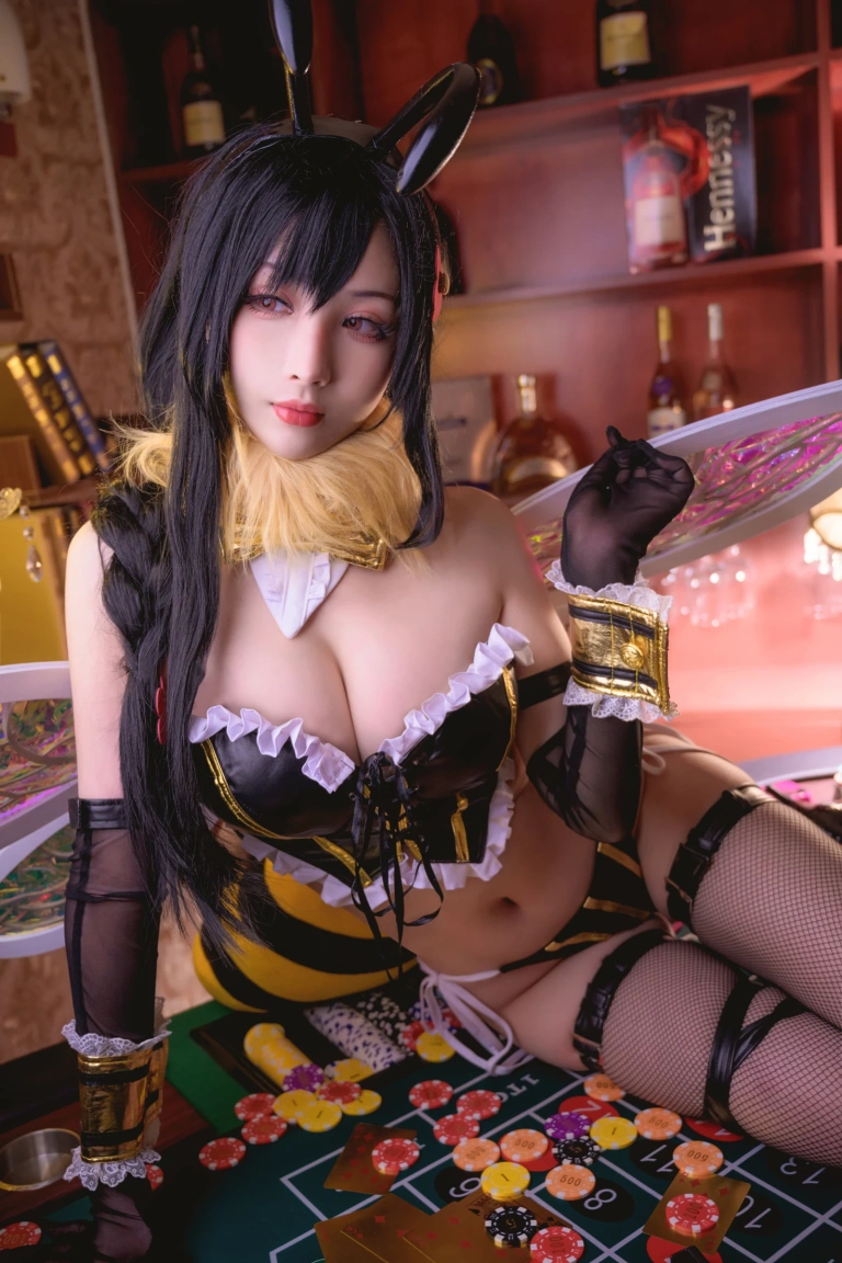 rioko凉凉子《蒂法little bee》主题写真：25张全套美图