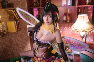 rioko凉凉子《蒂法little bee》主题写真：25张全套美图