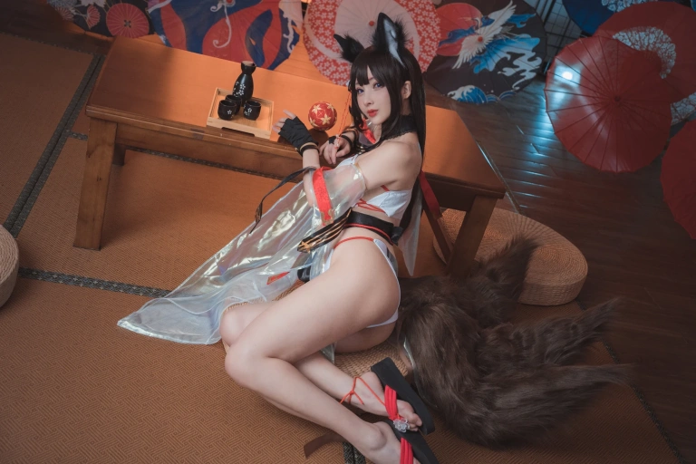 rioko凉凉子《天城泳装》主题写真：30张全套美图