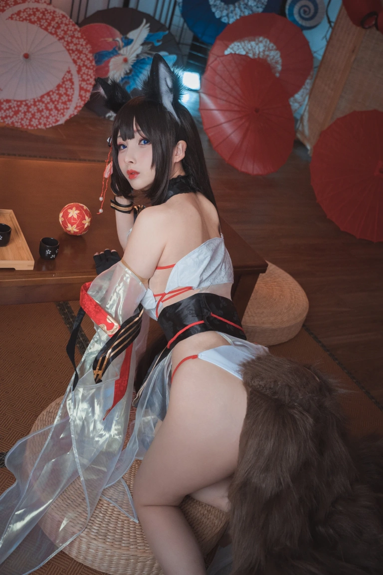 rioko凉凉子《天城泳装》主题写真：30张全套美图