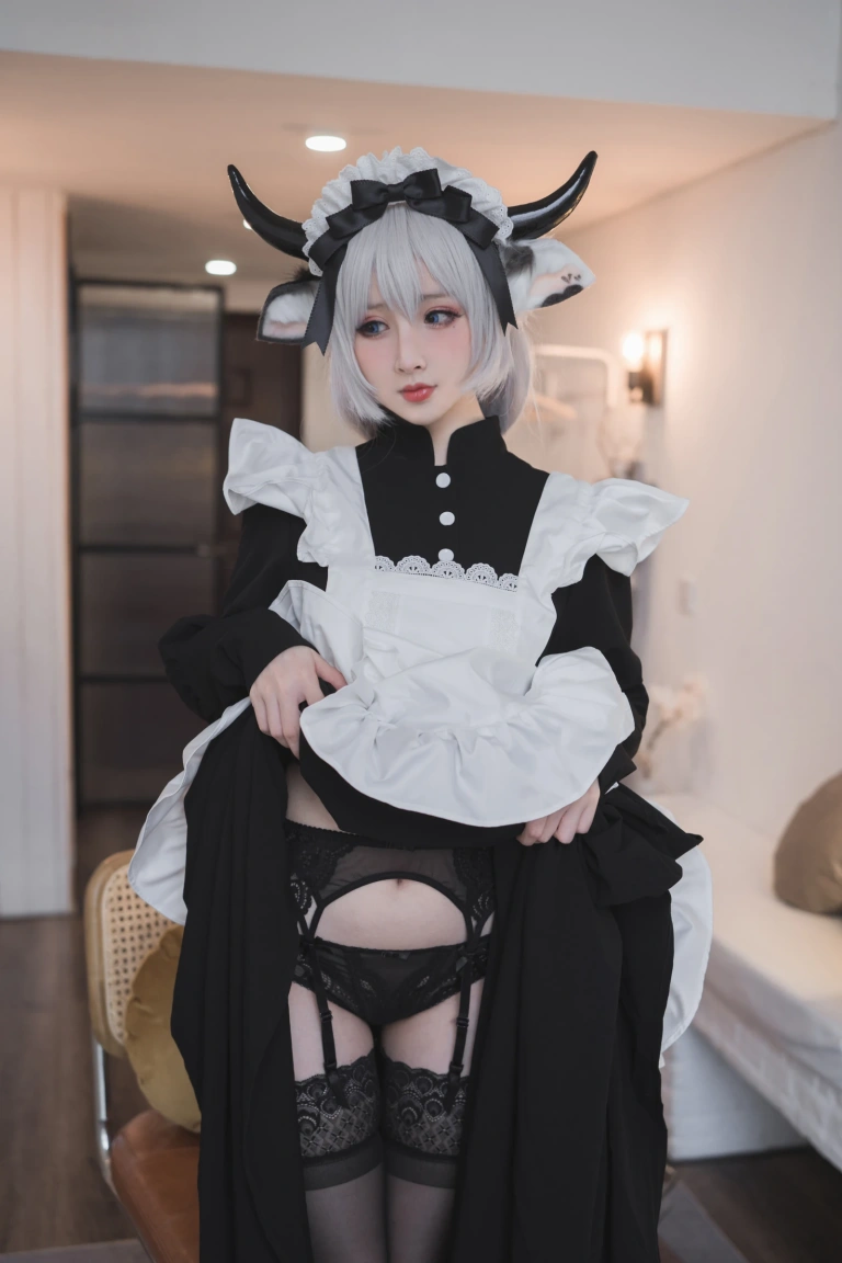 rioko凉凉子《贴心的牛奶女仆》主题写真：45张全套美图