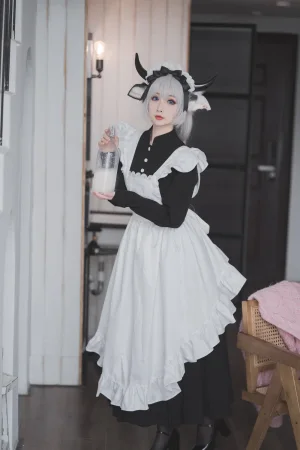 rioko凉凉子《贴心的牛奶女仆》主题写真：45张全套美图