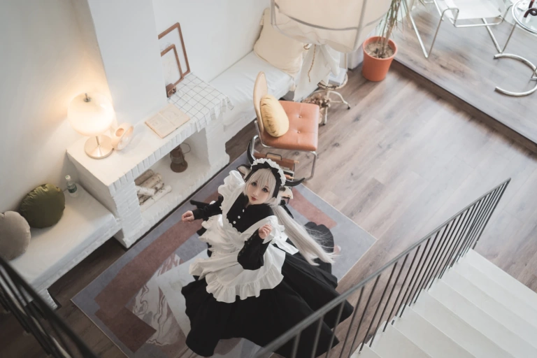 rioko凉凉子《贴心的牛奶女仆》主题写真：45张全套美图