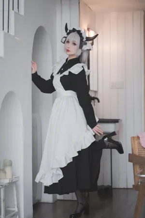 rioko凉凉子《贴心的牛奶女仆》主题写真：45张全套美图
