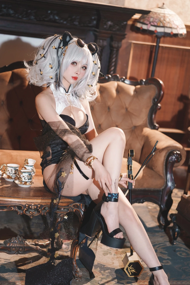 rioko凉凉子《食铁兽音乐会》主题写真：34张全套美图，含1个视频