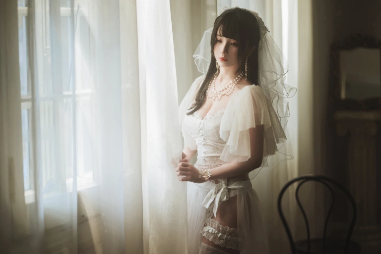 rioko凉凉子《透明婚纱》主题写真：39张全套美图