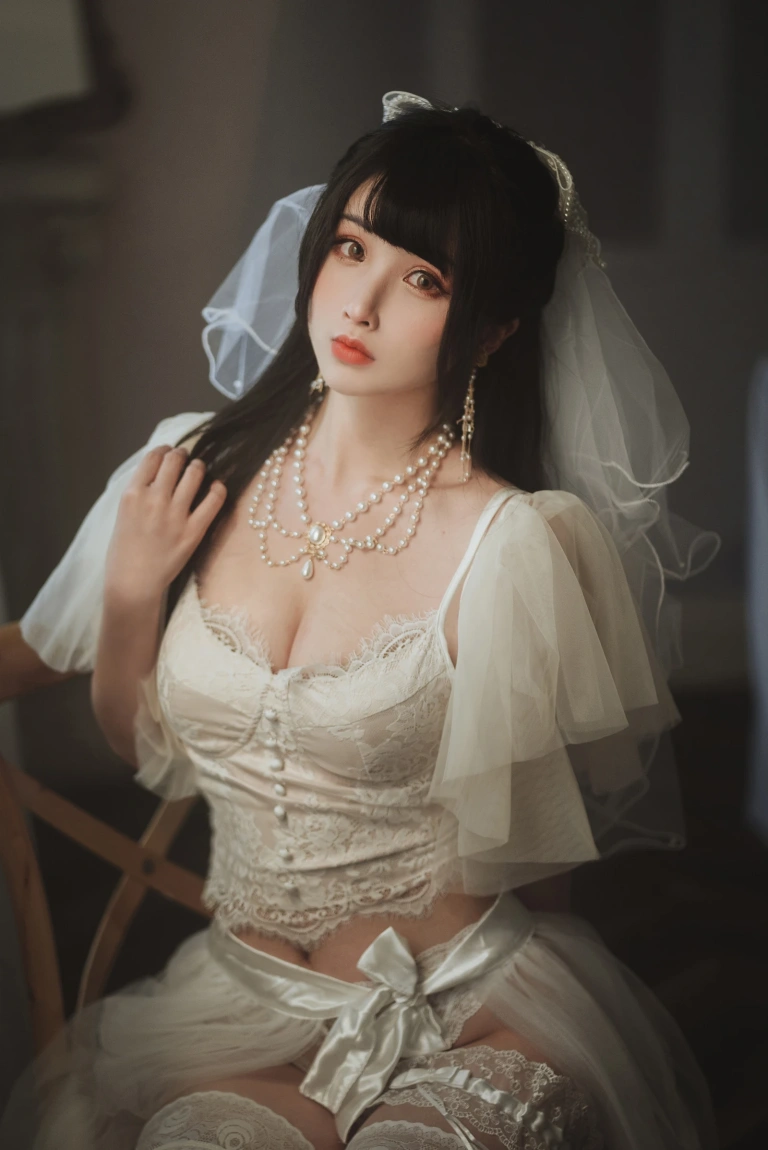 rioko凉凉子《透明婚纱》主题写真：39张全套美图