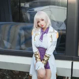 rioko凉凉子《电光机王 貉》主题写真：51张全套美图，含8个视频