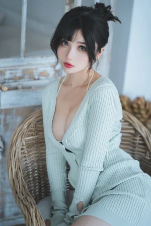 rioko凉凉子《人妻毛衣》主题写真：54张全套美图