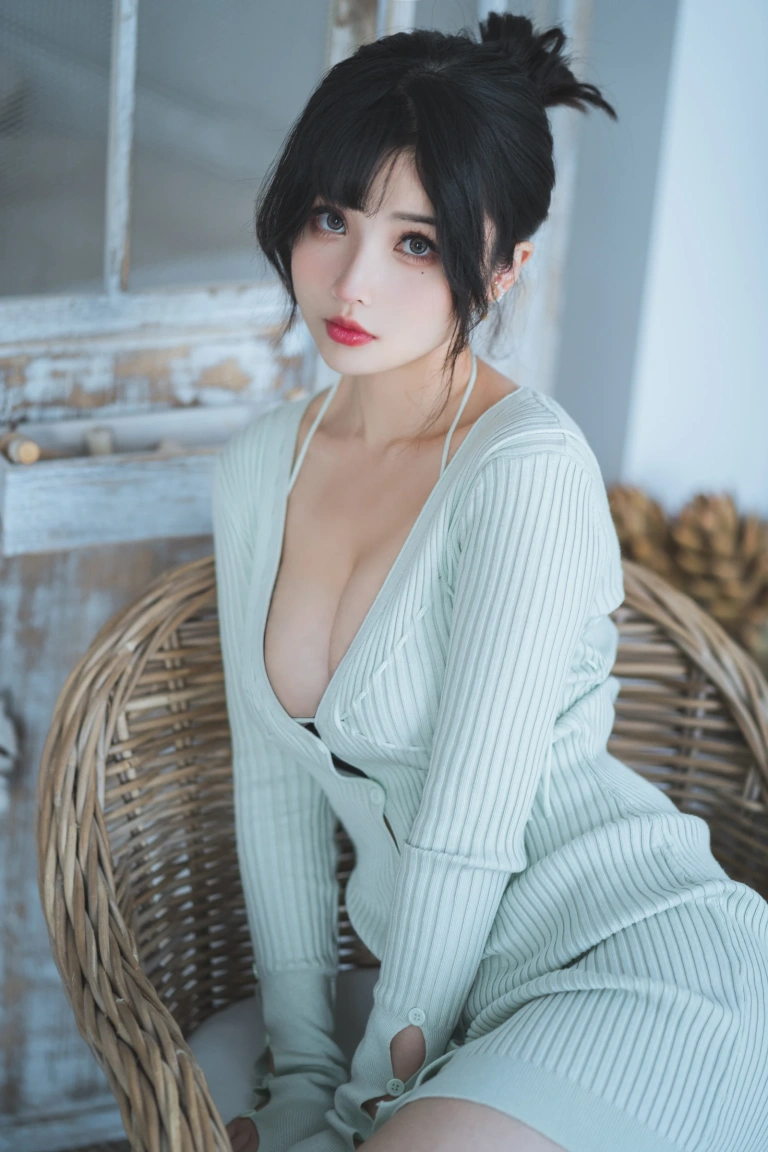 rioko凉凉子《人妻毛衣》主题写真：54张全套美图