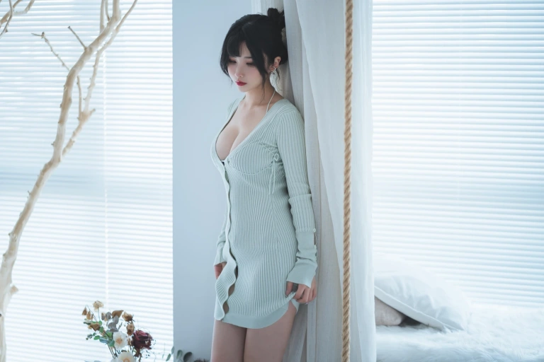 rioko凉凉子《人妻毛衣》主题写真：54张全套美图