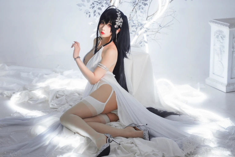 rioko凉凉子《大凤花嫁》主题写真：39张全套美图