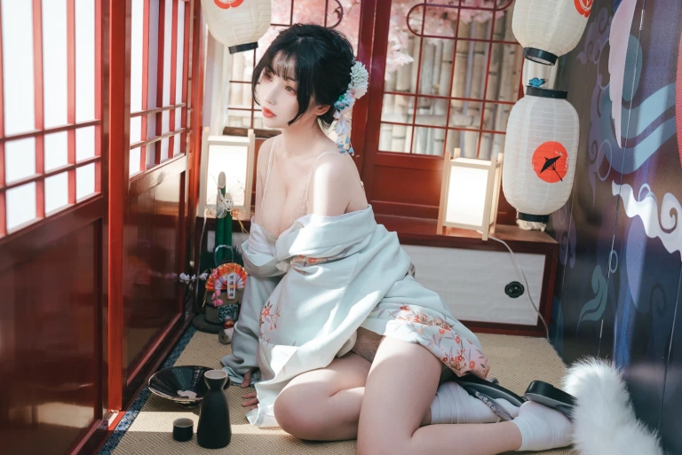 rioko凉凉子《《年上の韵》温泉旅行》主题写真：31张全套美图，含1个视频